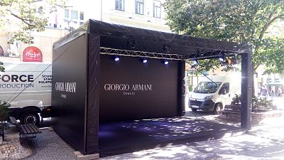 Georgio Armani - Pařížská ulice