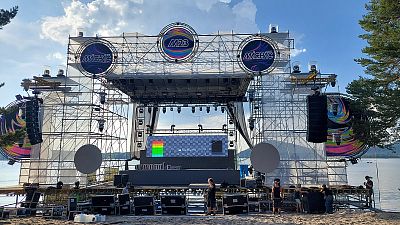 Ground support stage roofing 11x9m